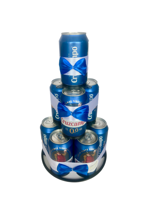 Tarta de latas de cerveza Cruzcampo 0,0 sin alcohol